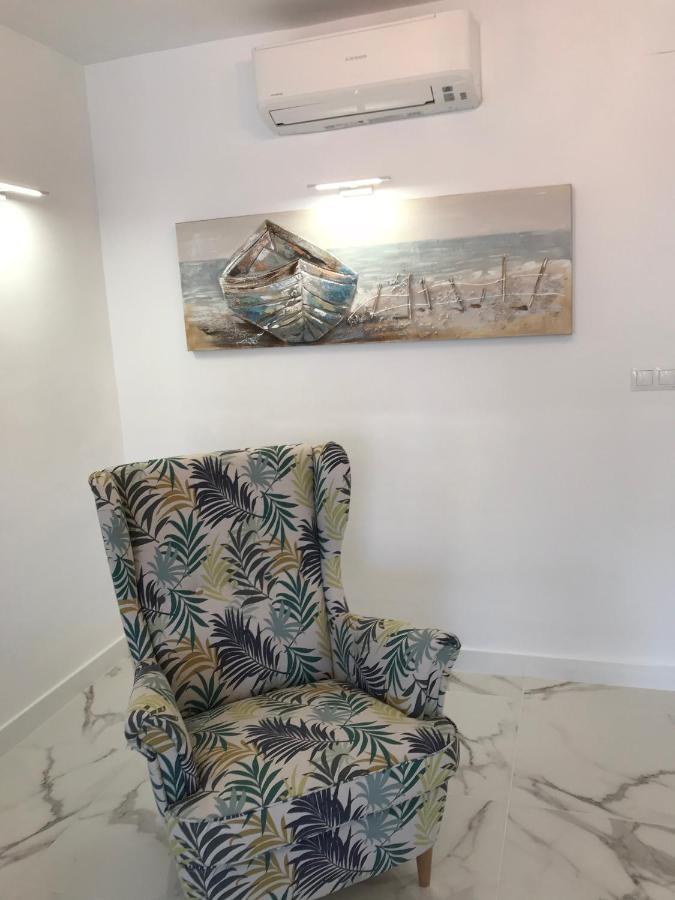 New Central 2Br Apartment 100M-To-Beach Free Parking فوينخيرولا المظهر الخارجي الصورة