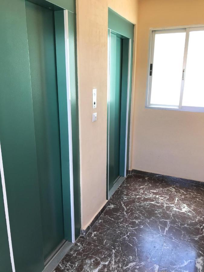 New Central 2Br Apartment 100M-To-Beach Free Parking فوينخيرولا المظهر الخارجي الصورة